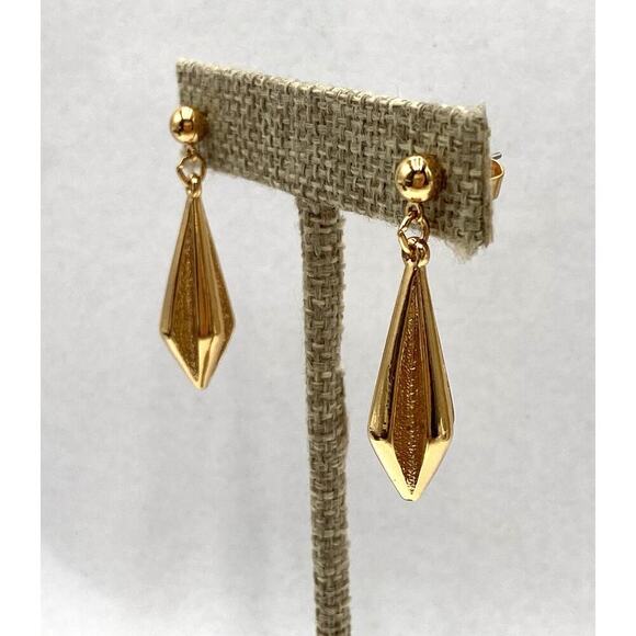 Vintage Avon Gold Tone Textured Long Pointed Dangle Drop Pierced Earrings Modern - Picture 6 of 8